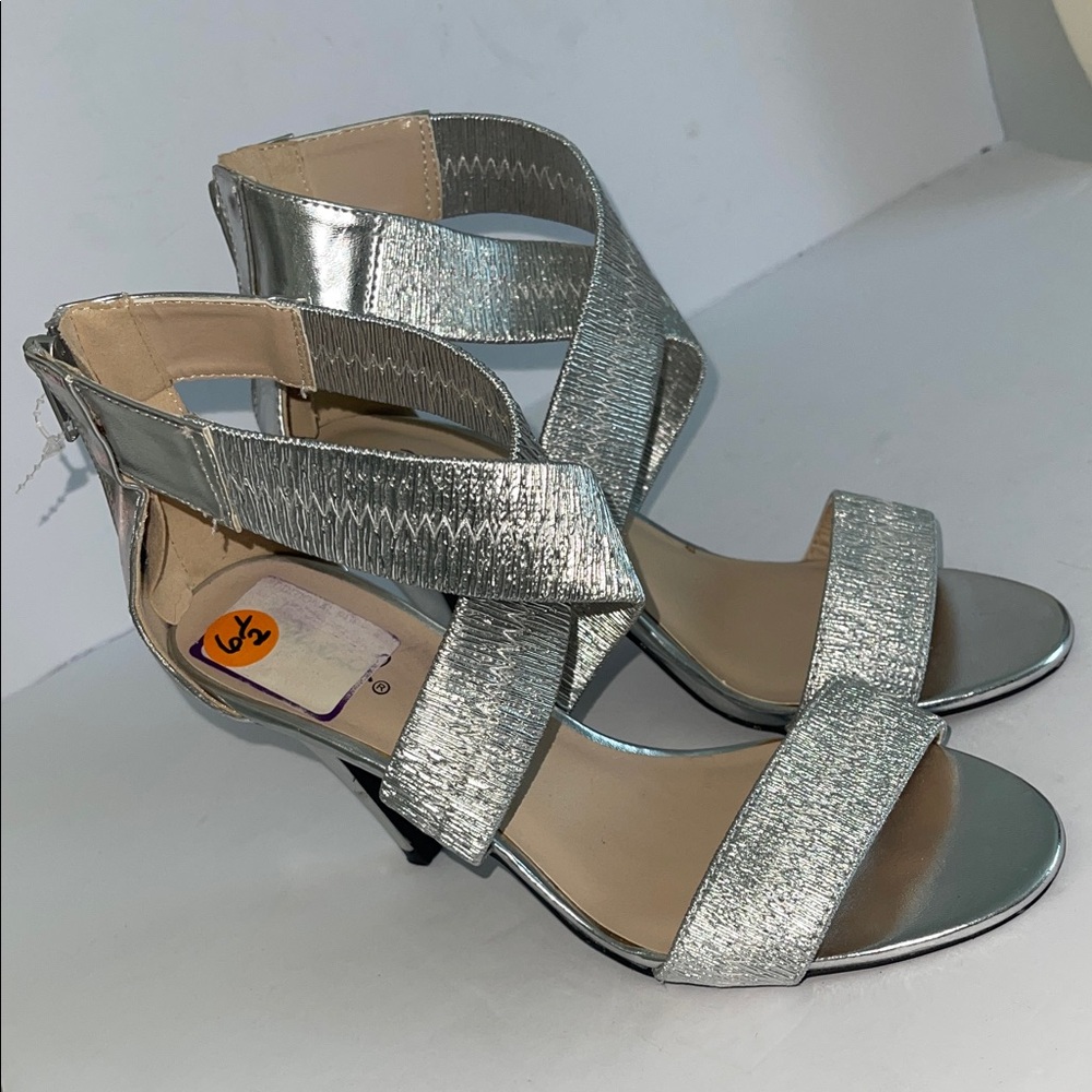 Qupid Silver Strappy Women's Sandals - Picture 4 of 5